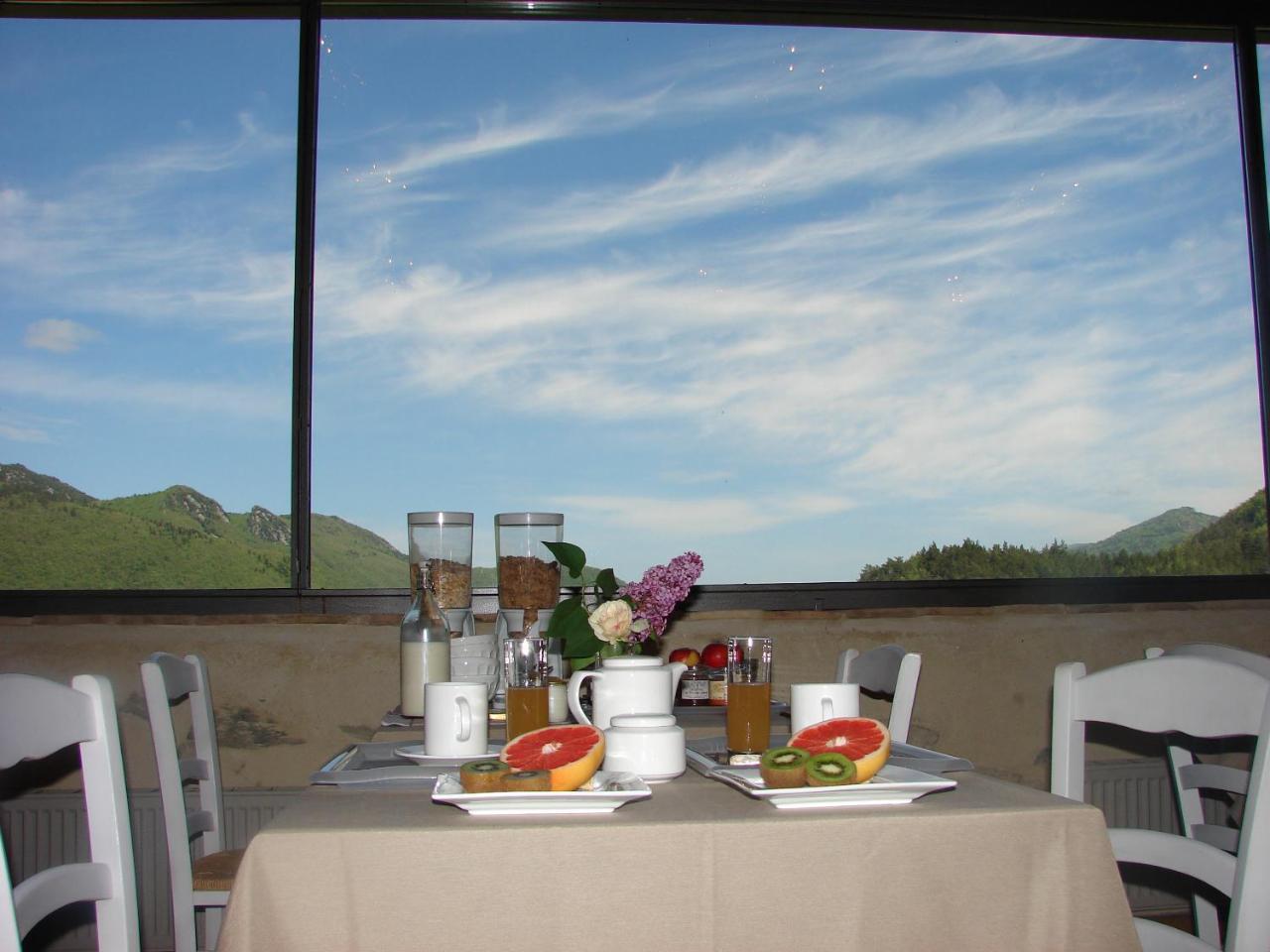Domaine Des Massols Bed & Breakfast Marsat ภายนอก รูปภาพ